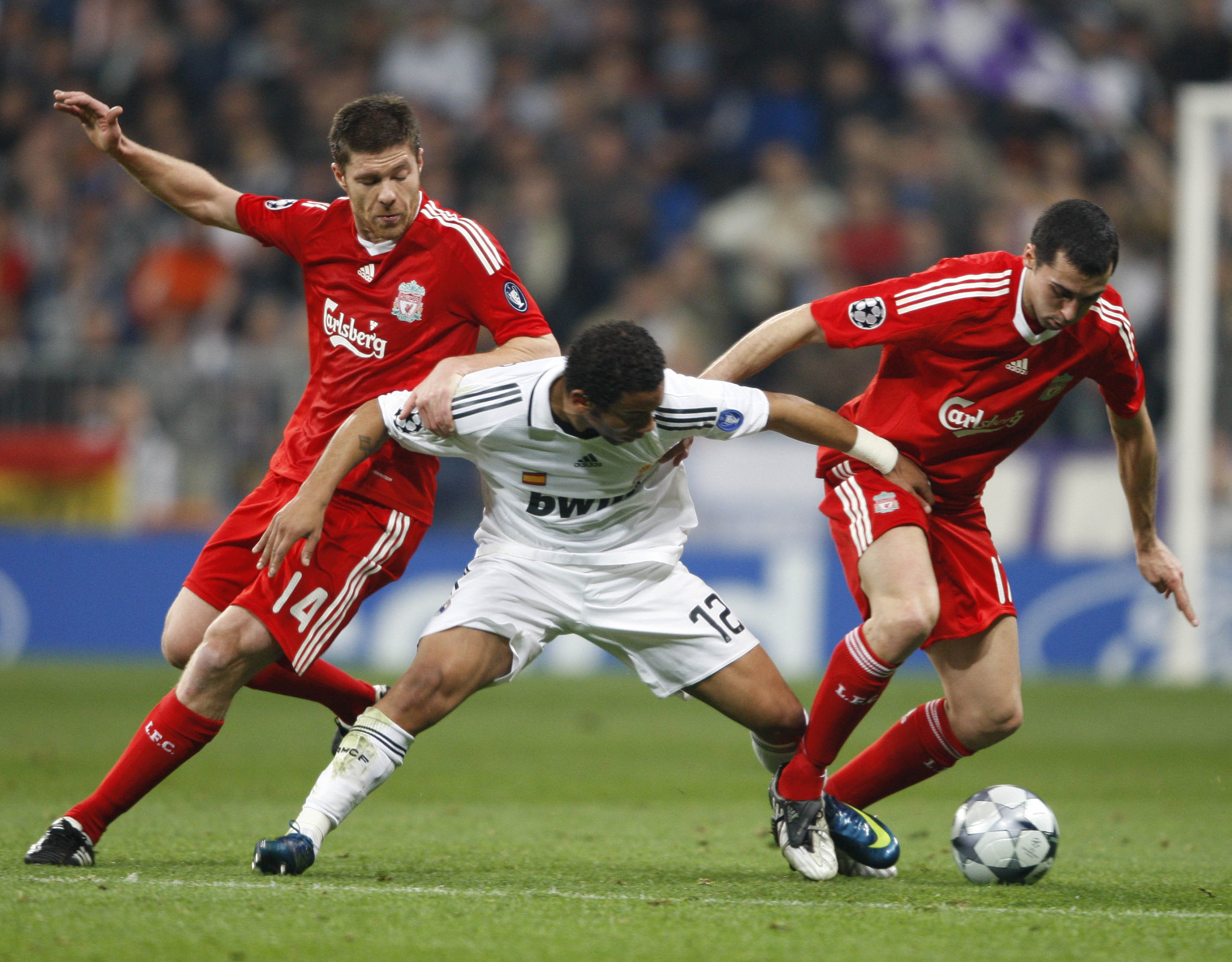 Arbeloa was forced to "put his feet on the ground" at Liverpool: "He thought he was a great player"